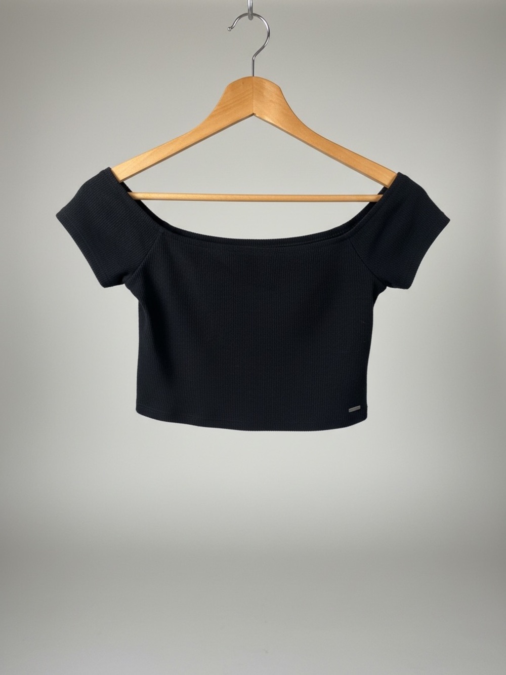 Hollister Black Off-Shoulder Ribbed Crop Top